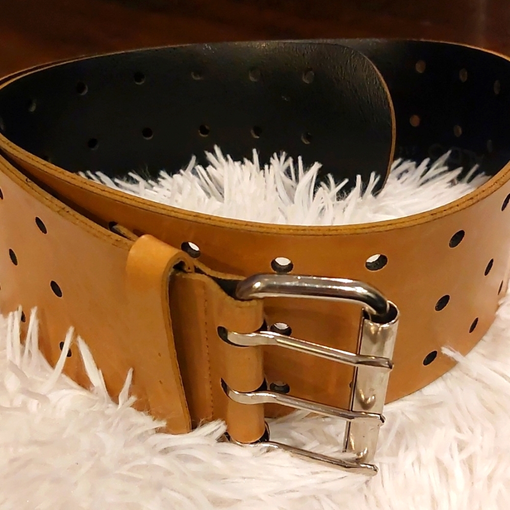 Aldo leather Camel color 3-inch wide women's belt size small